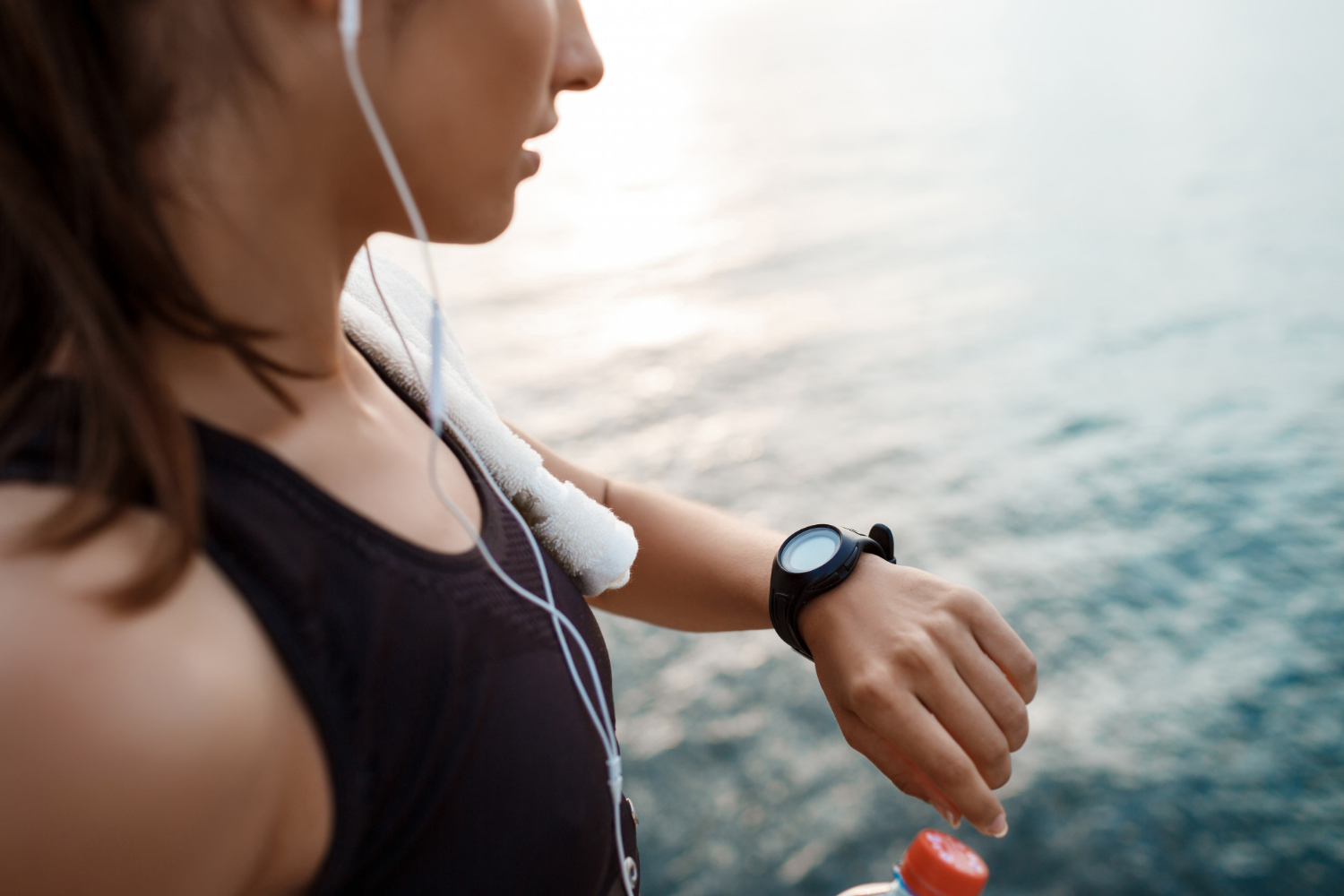 benefits of healthcare technology with wearable health devices
